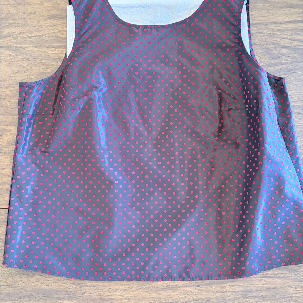 Tamotsu Polka Dot Sleeveless Top - Black and Red
